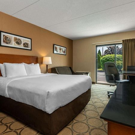 Comfort Inn Sherbrooke Exterior foto